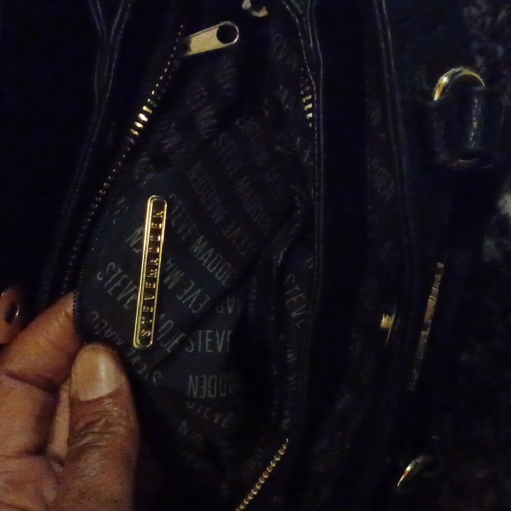 Resale - Picture 2 of 3